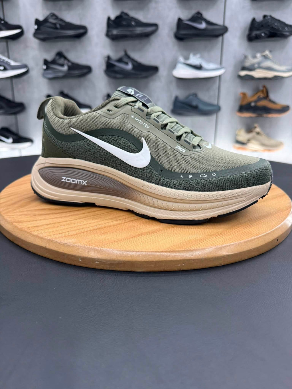 Nike ZNS0002