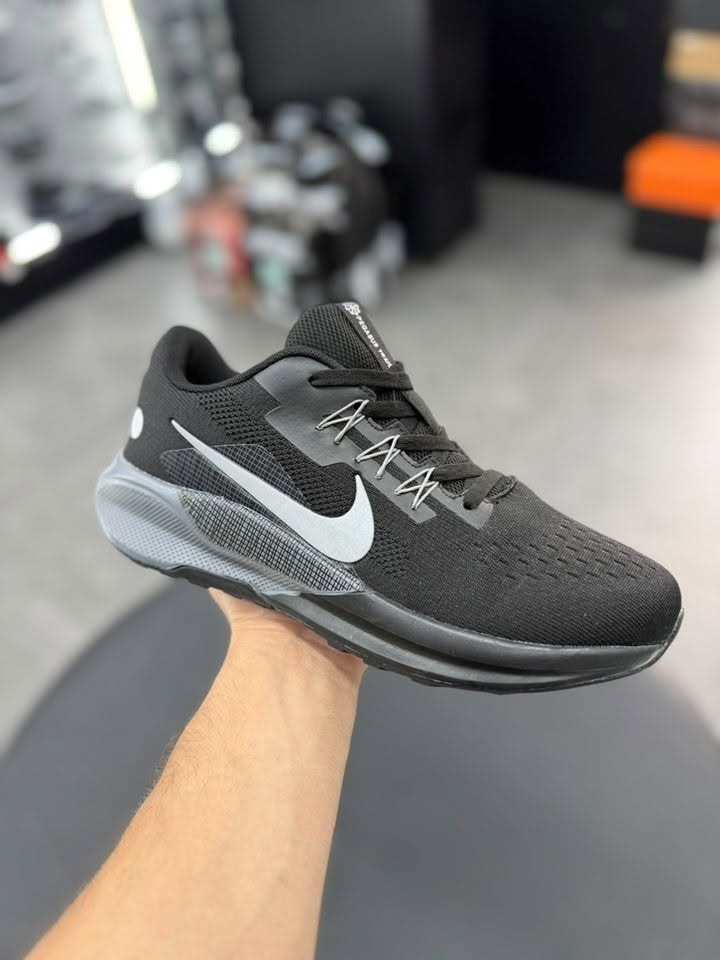 Nike ZNS0008