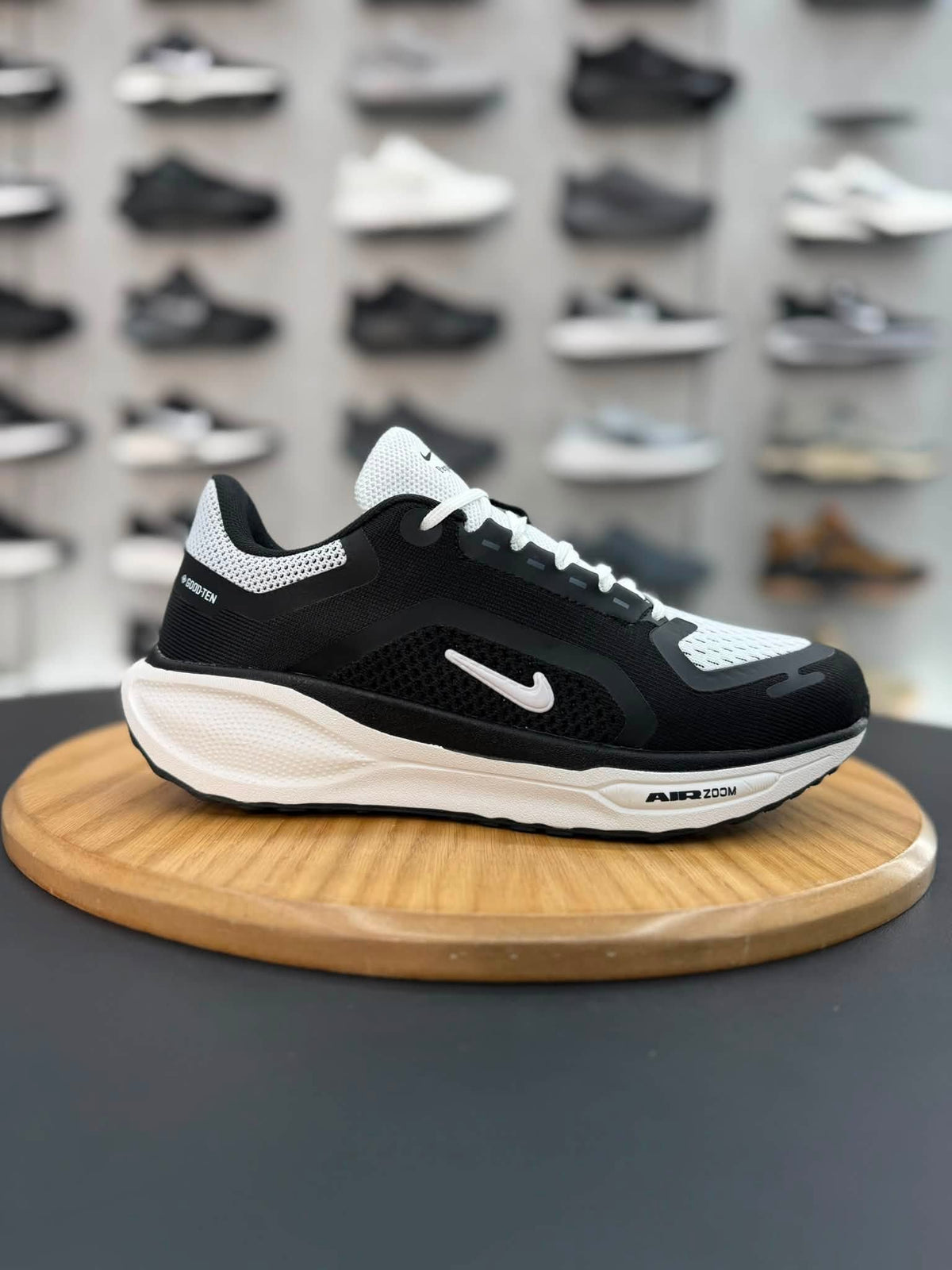 Nike ZNS0007